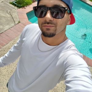 Meet your Posher, Gregory